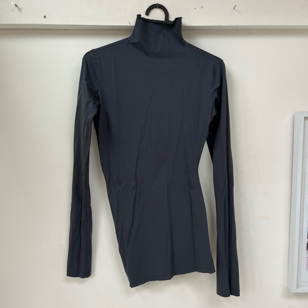 Lemaire Long-Sleeve Turtleneck Top size xs